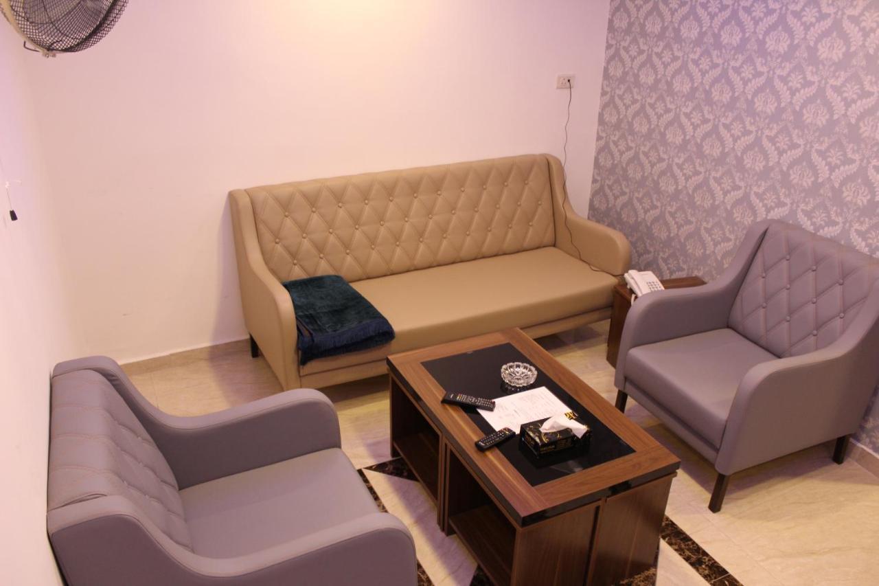 Virginia Hotel Amman Exterior photo